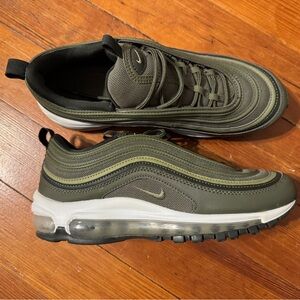 Nike Air Max 97 Men's Shoes - Dark Green and Black